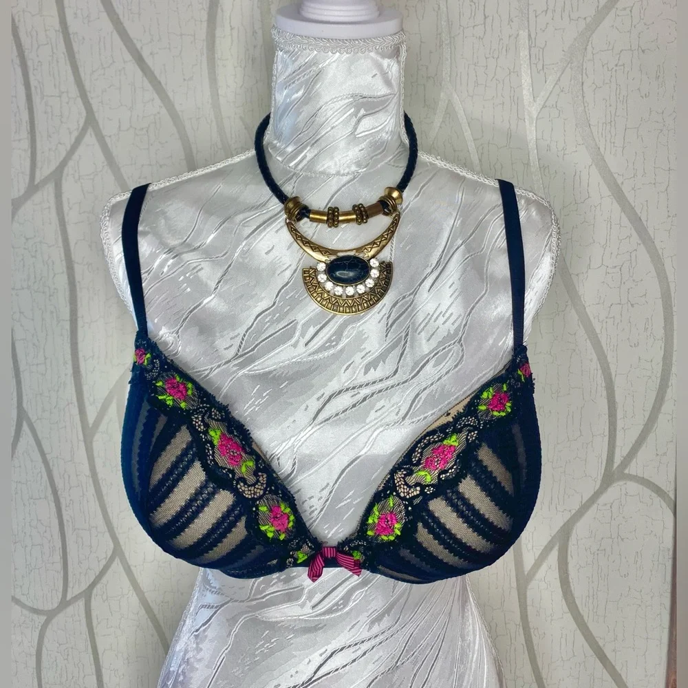 🌷 La Senza 🌷 Bombshell Hello Sugar Add 2 Cups Wireless Bra - Picture 3 of 9